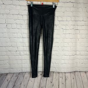 SPANX SPANXshape Faux Leather Black Leggings size M Medium Petite